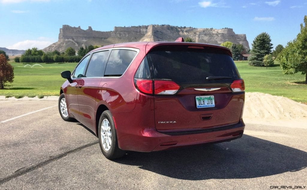 Review: 2017 Chrysler Pacifica Touring 