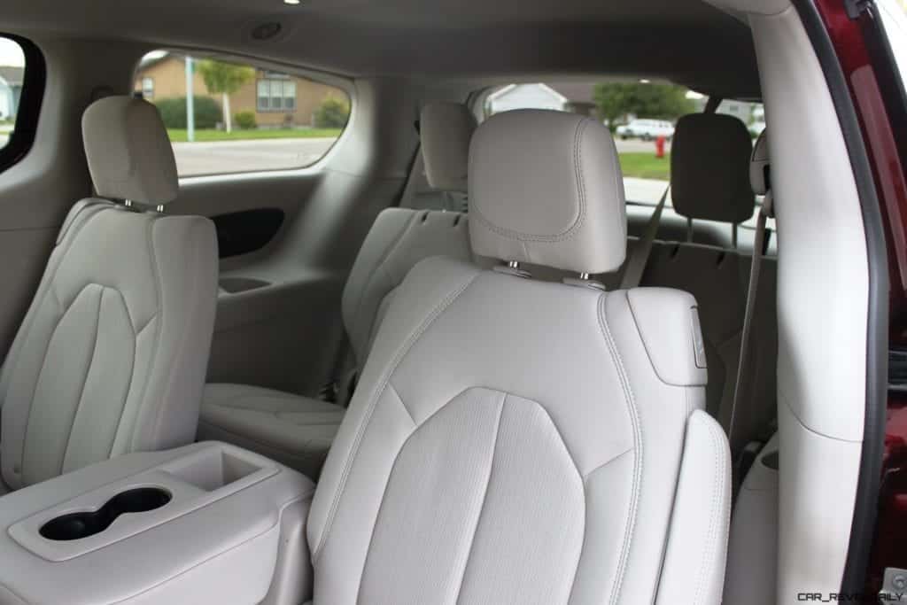 Review: 2017 Chrysler Pacifica Touring 