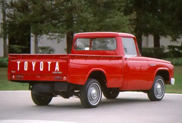 1967 Toyota Stout Pickup 2