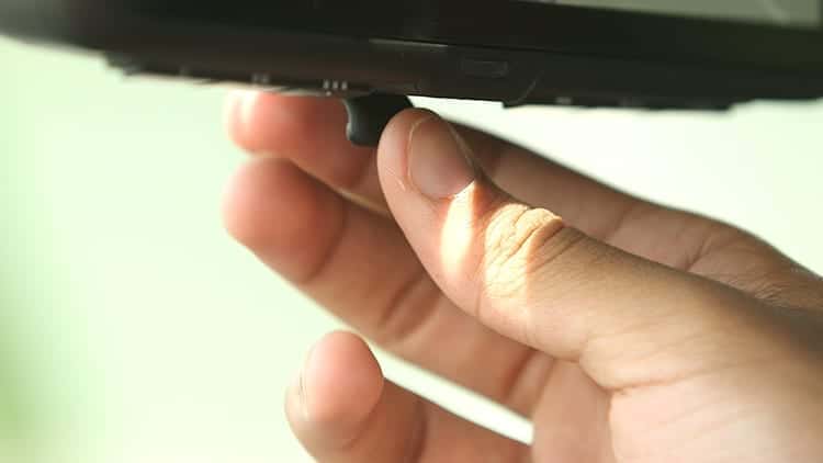 Nissan Introduces Intelligent Rear View Mirror Feature