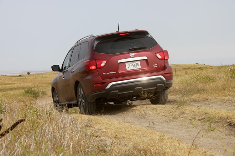 Review: 2017 Nissan Pathfinder – Get OFF The Damn Pavement