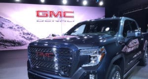2019 GMC Sierra 1500 Revealed - Top 5 Things You Need to Know