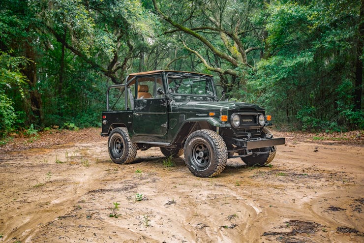 Velocity Restoration 1974 Toyota FJ Impresses