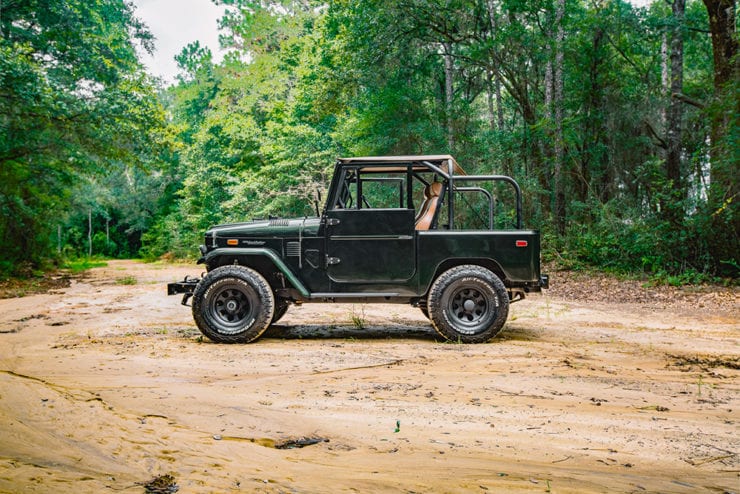Velocity Restoration 1974 Toyota FJ Impresses