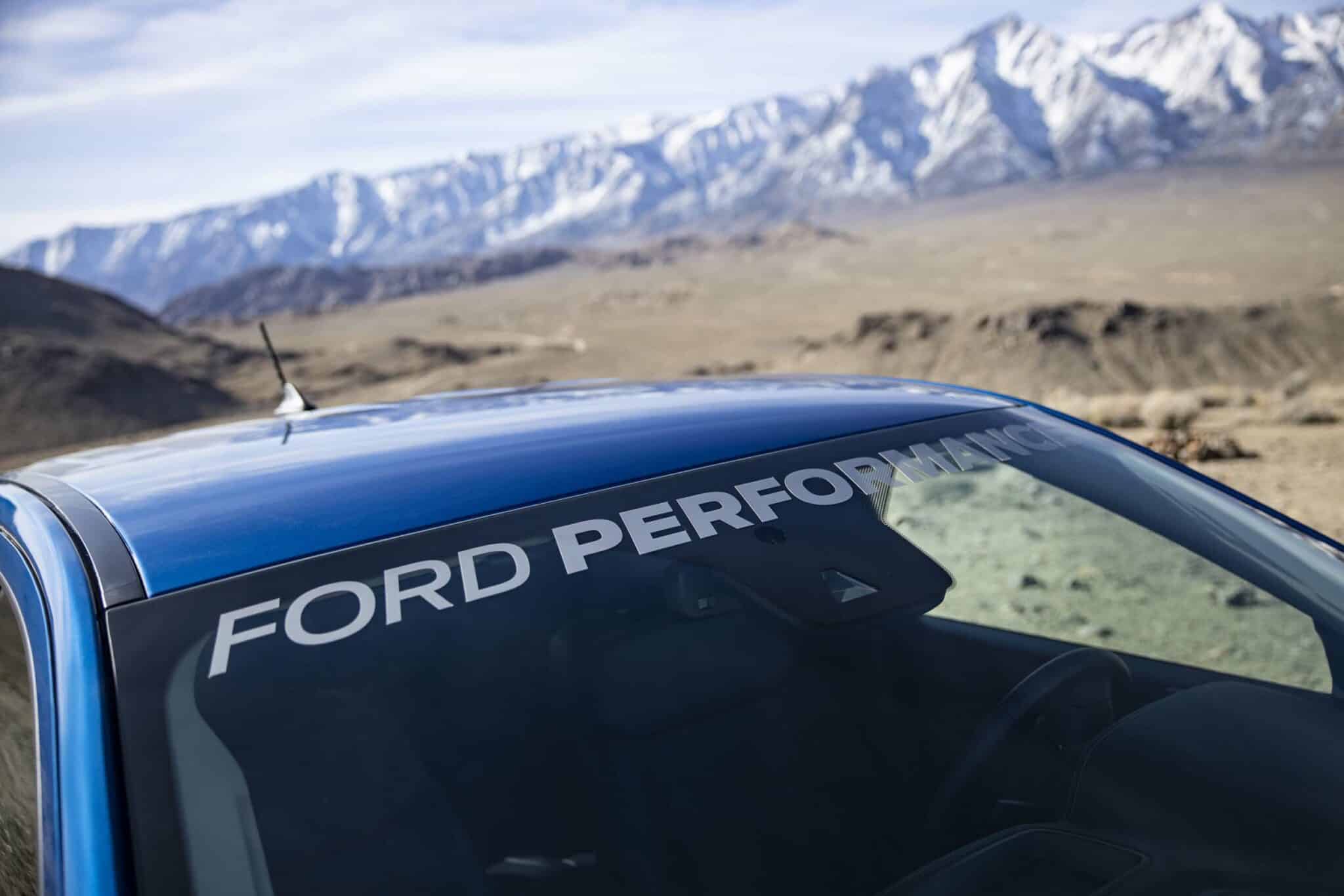 Performance Package windshield logo