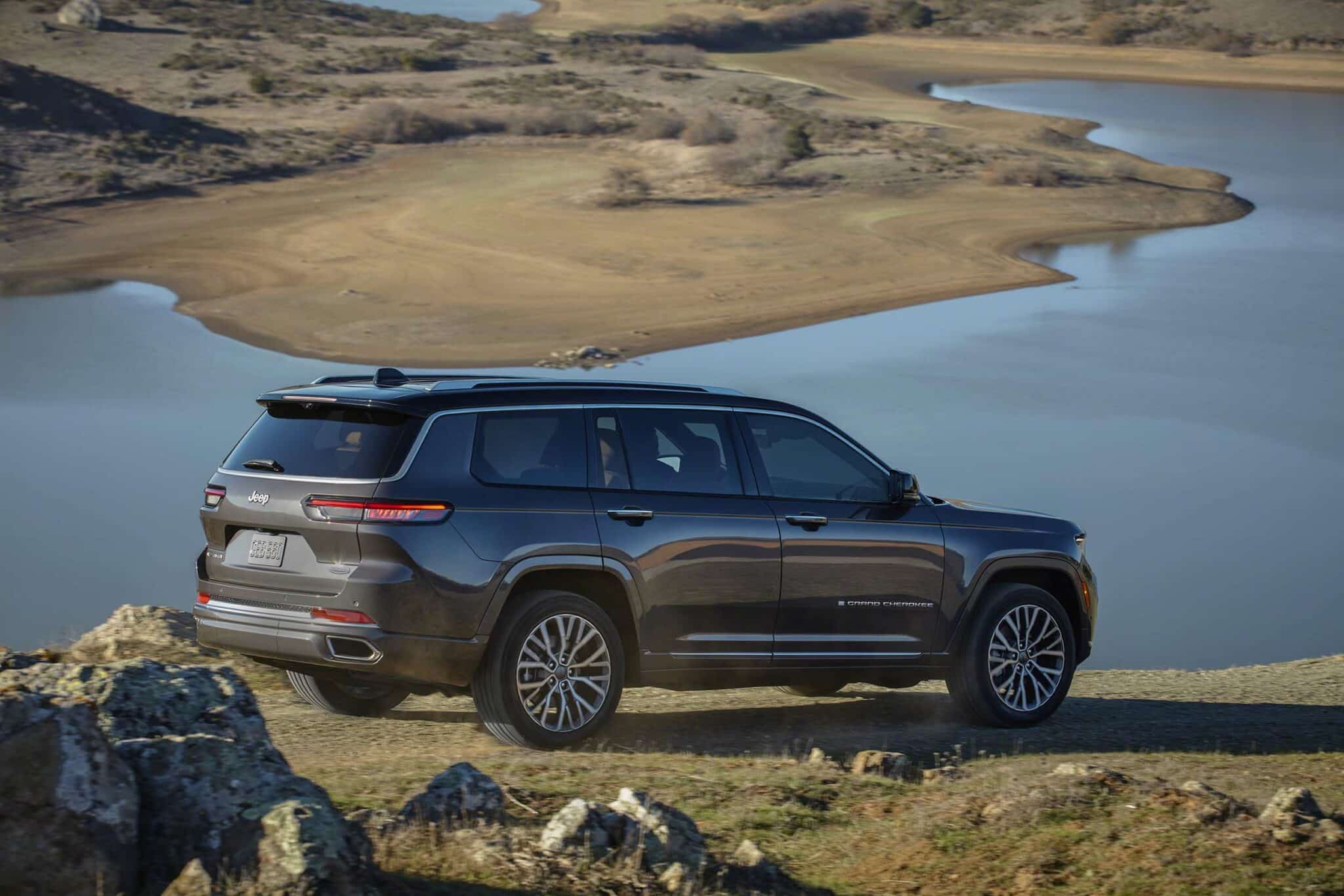 Wagoneer vs. Grand Cherokee L