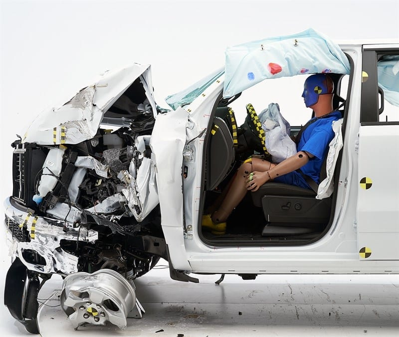 women injured in crashes