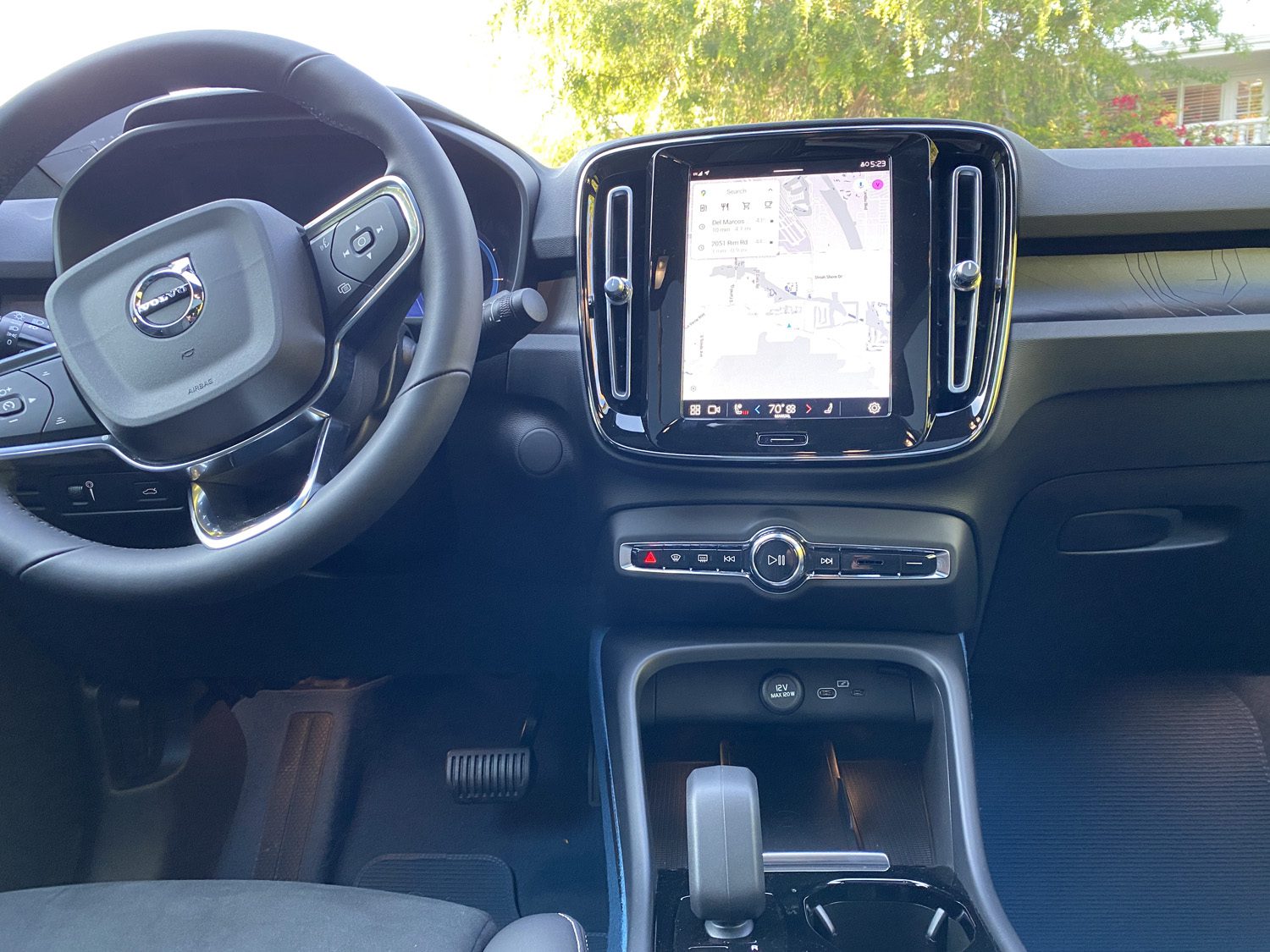 2022 C40 Recharge
