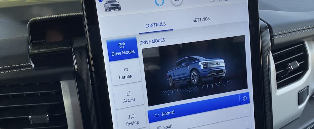 2022 full-size truck infotainment systems