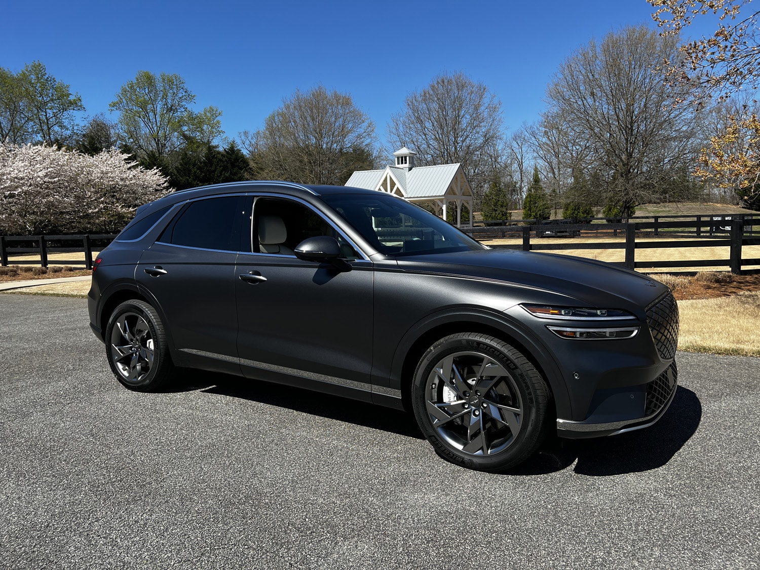 2023 Genesis Electrified GV70