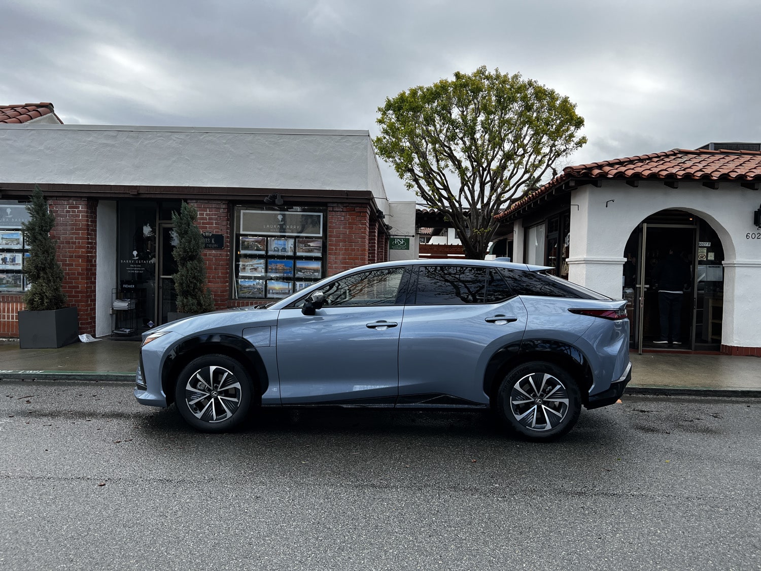 2023 Lexus RZ 450e