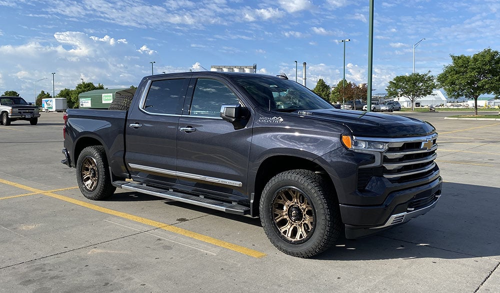 Firestone X/T Tires, Fuel Wheels for 2023 Chevy Silverado 3.0L Duramax
