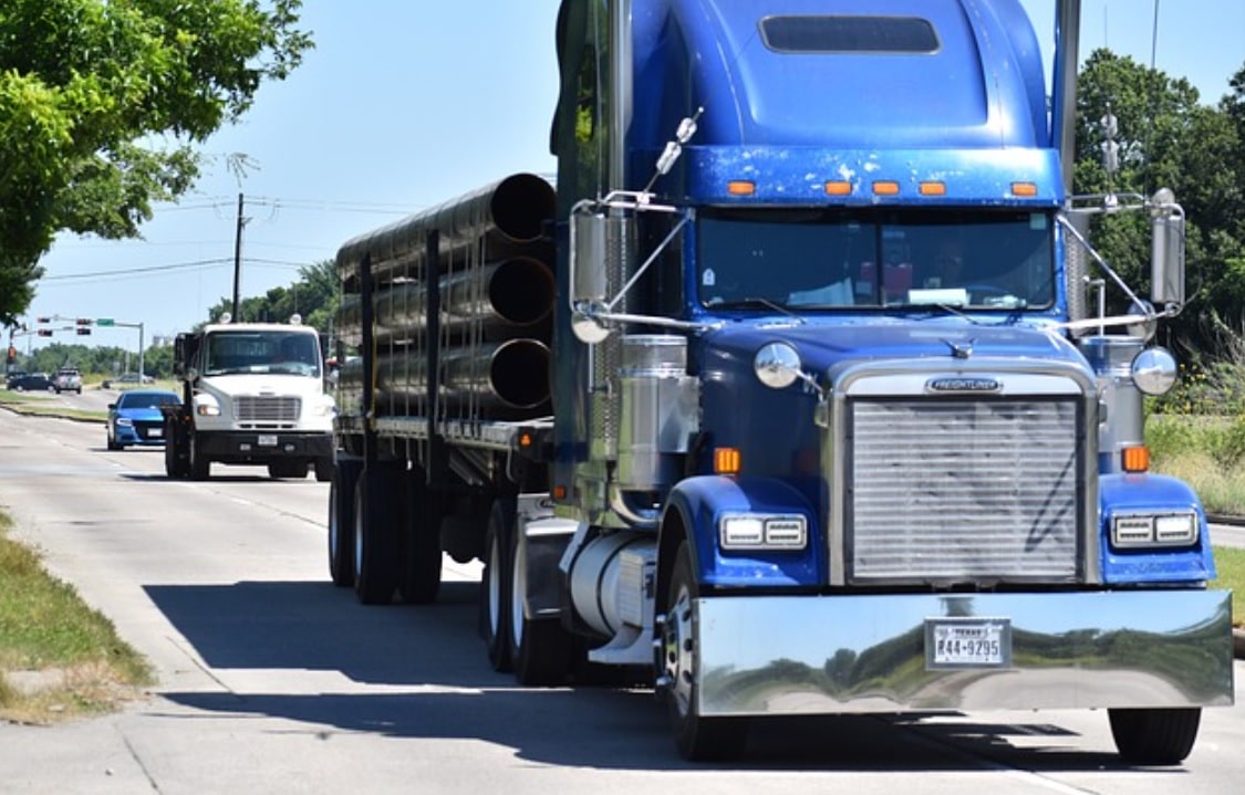 18 wheelers blind spots