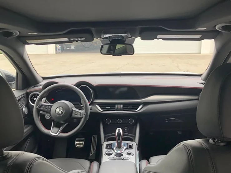2024 Alfa Romeo Stelvio Competizione 6