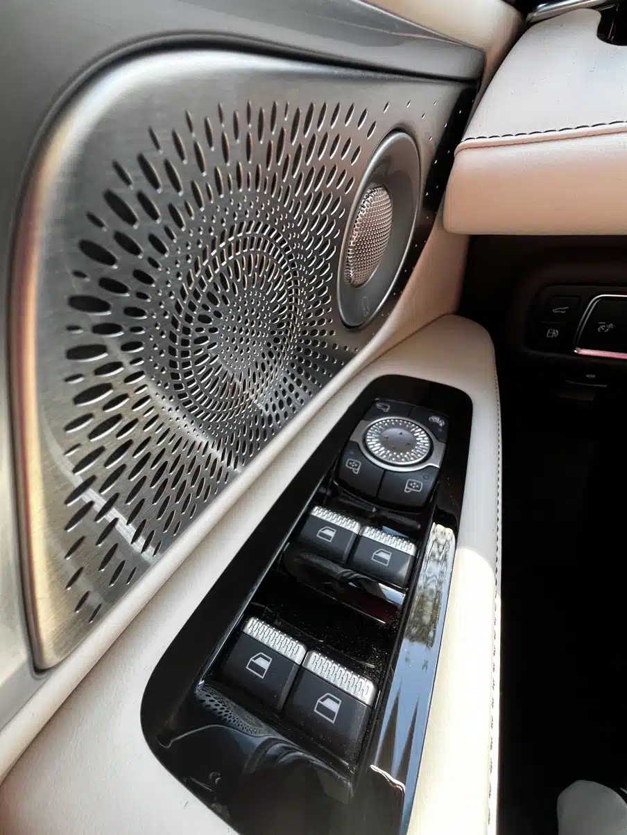 2024 lincoln nautilus 8