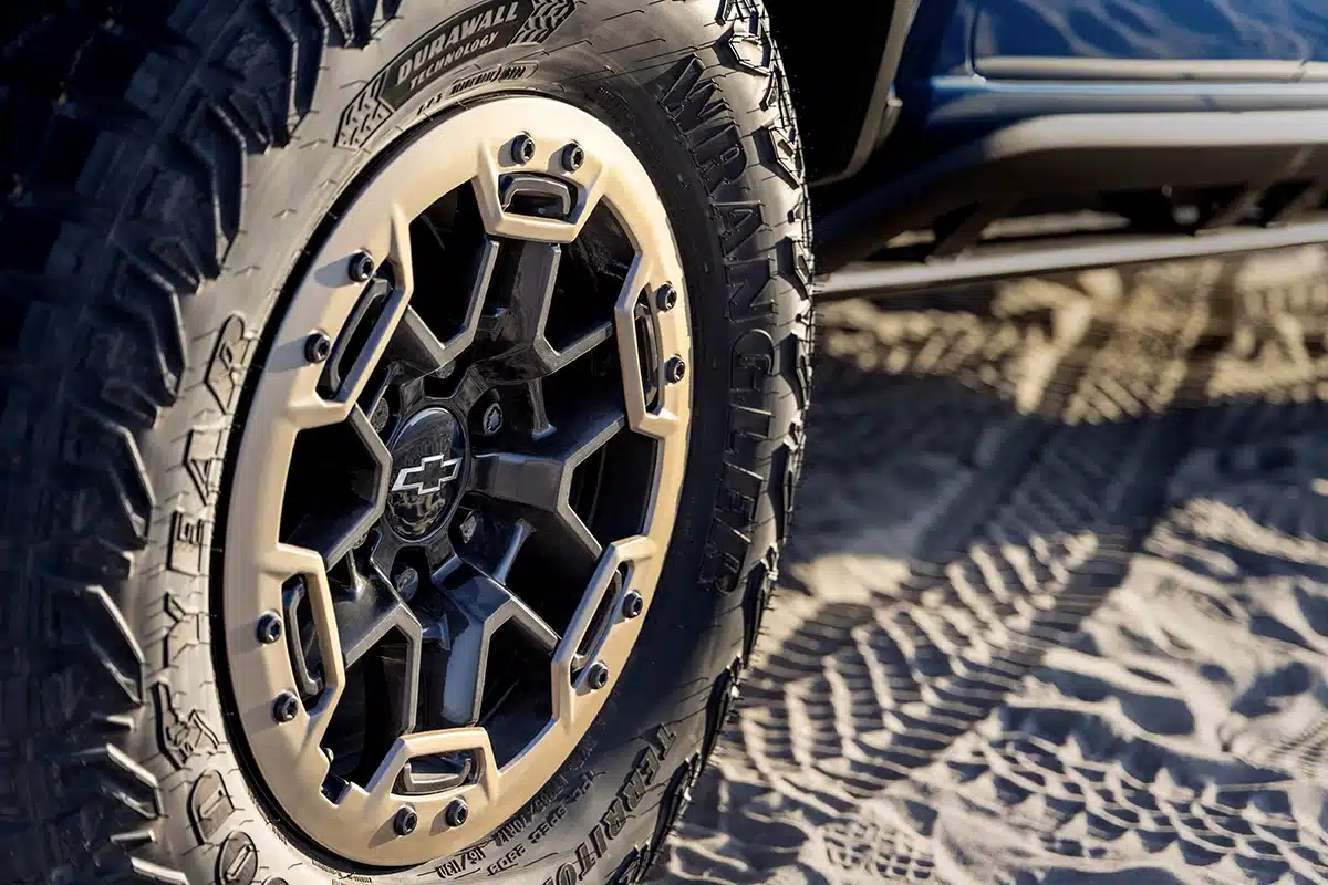 2024 Chevy Colorado Desert Boss