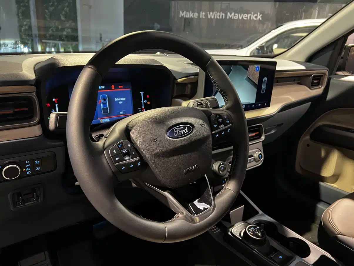 2025 ford maverick lariat 10