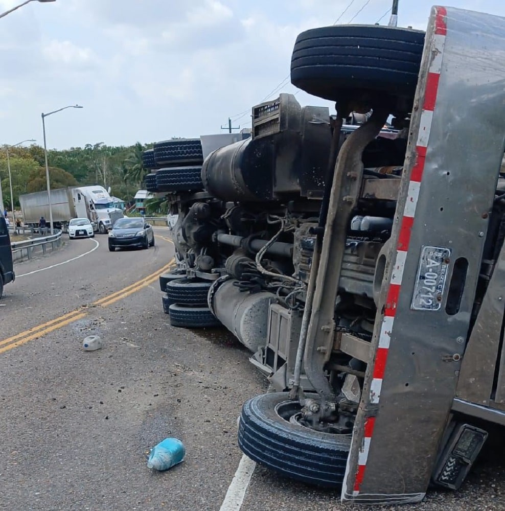 semi truck crashes