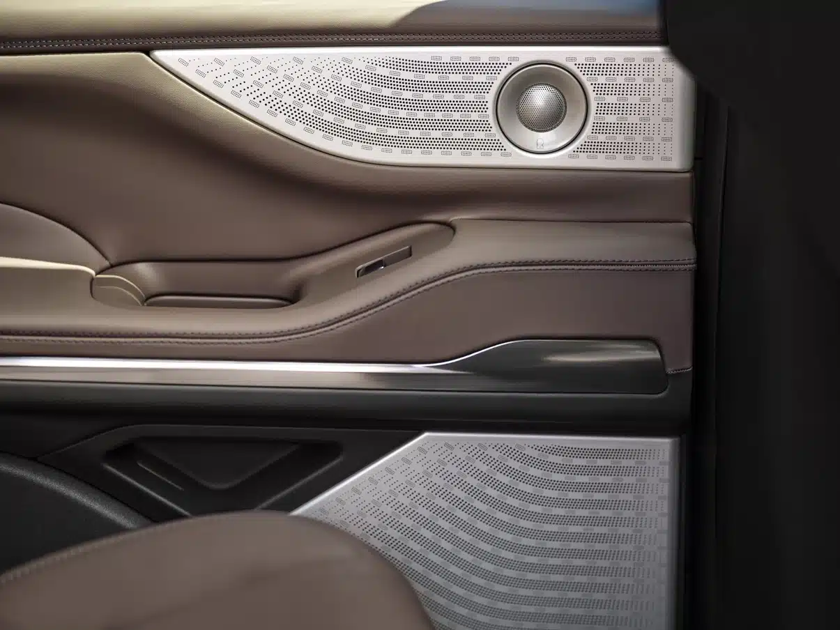 2025 lincoln navigator black label 15