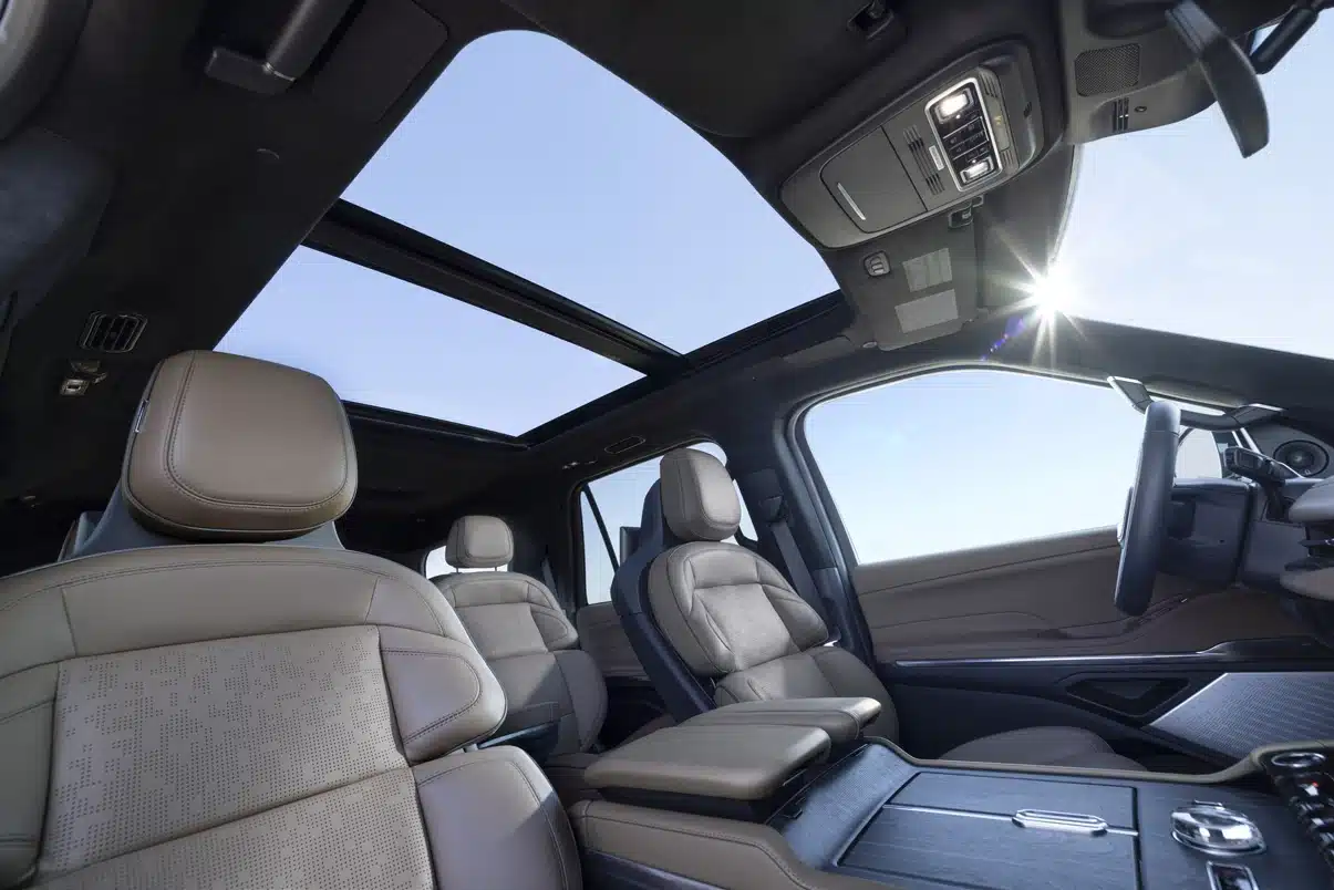 2025 lincoln navigator black label 17