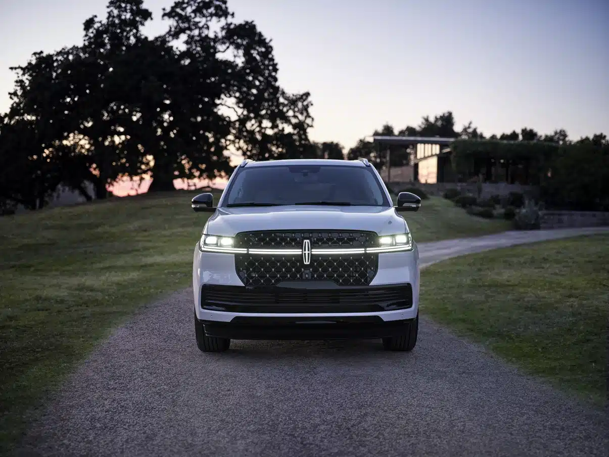 2025 lincoln navigator black label 27