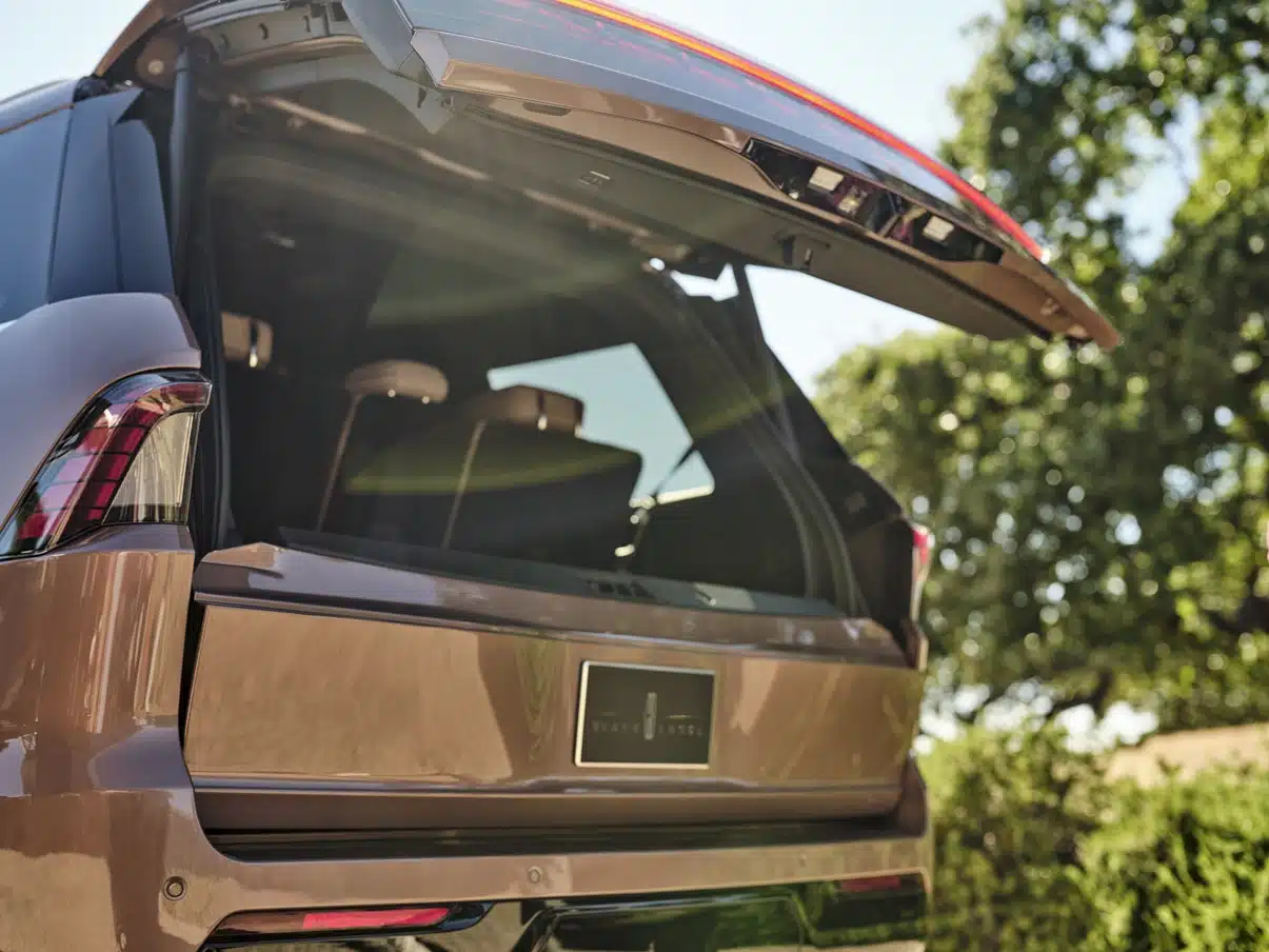 2025 lincoln navigator black label 32