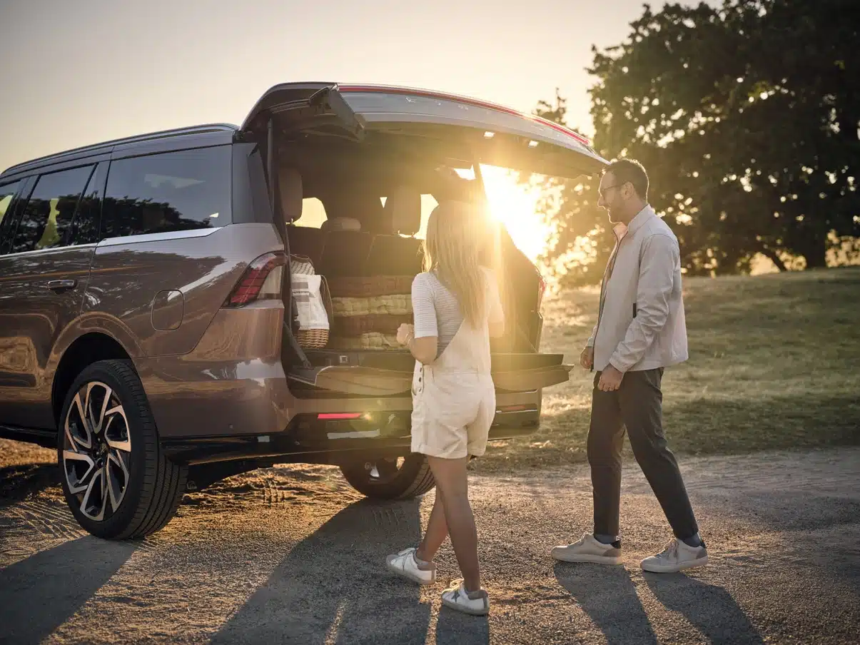 2025 lincoln navigator black label 38