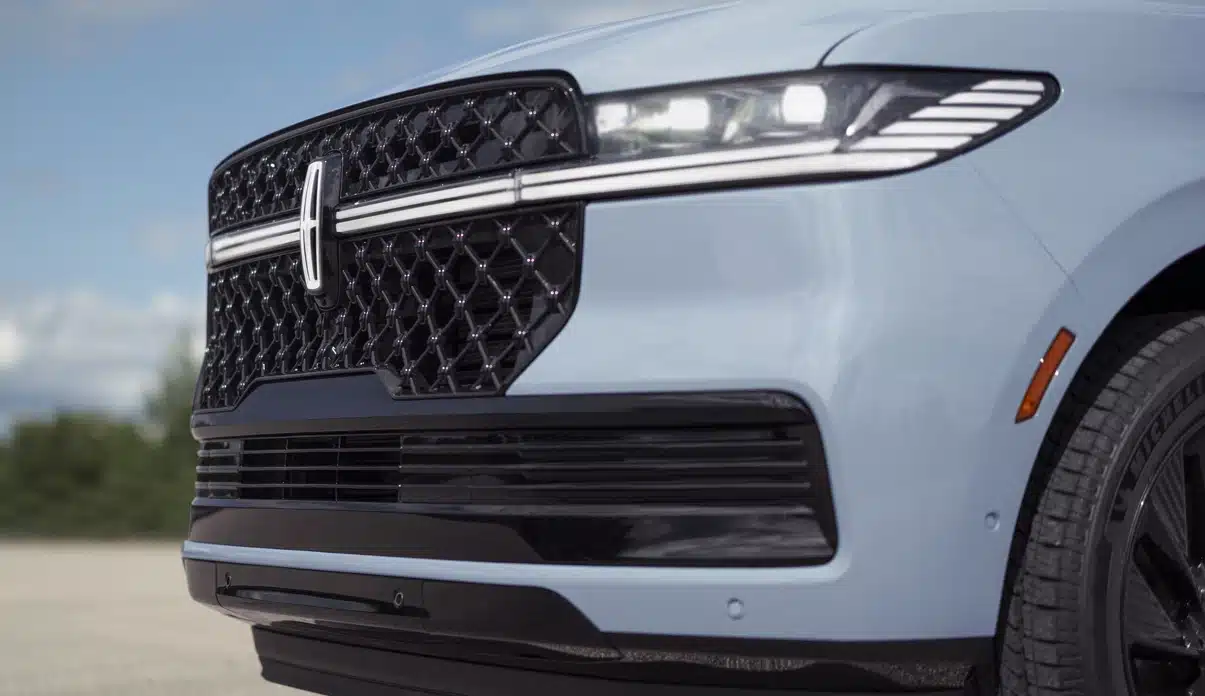 2025 lincoln navigator reserve 12