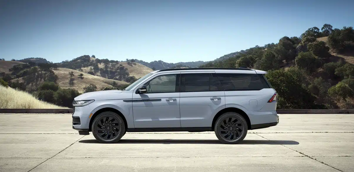 2025 lincoln navigator reserve 8
