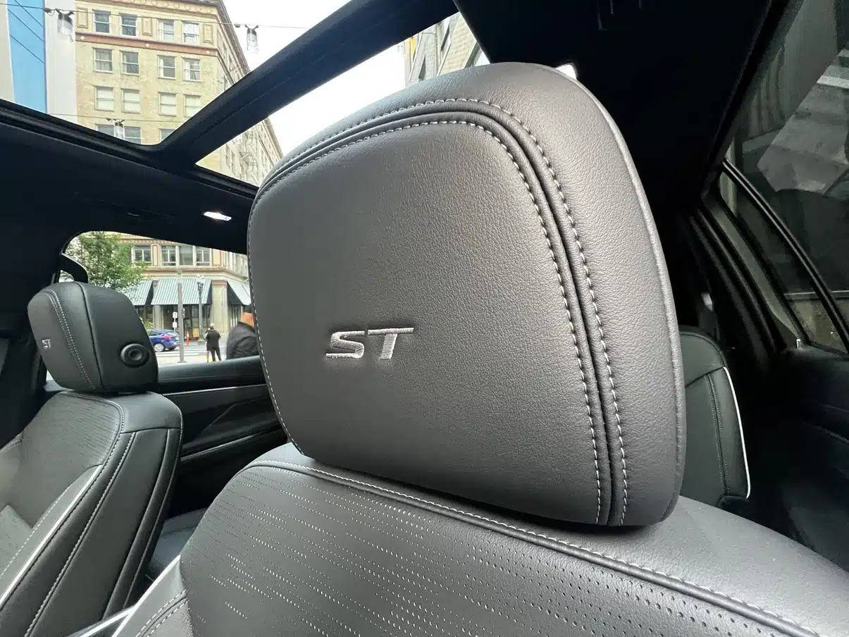 2025 buick enclave st 12