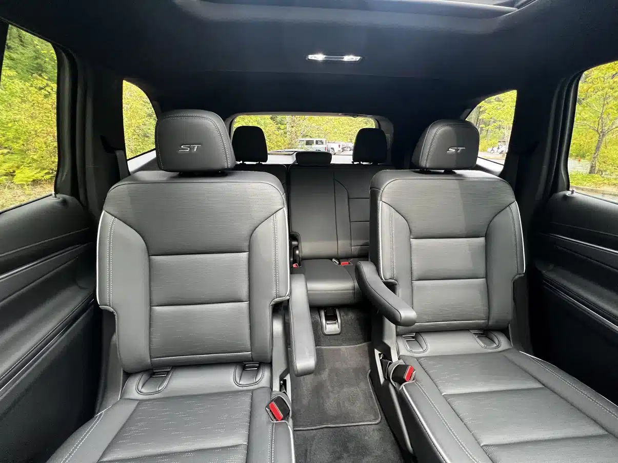 2025 buick enclave st 42