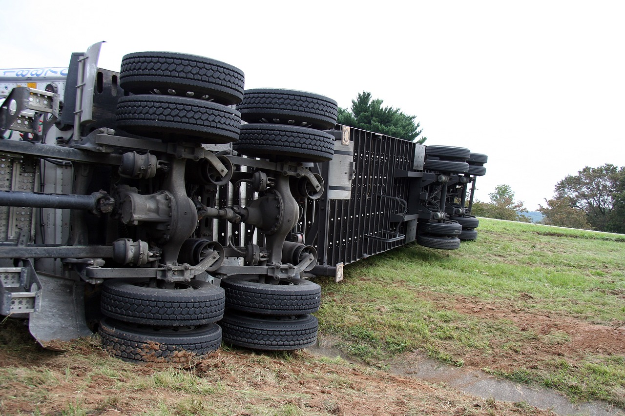 top reasons why truck crashes are super complex
