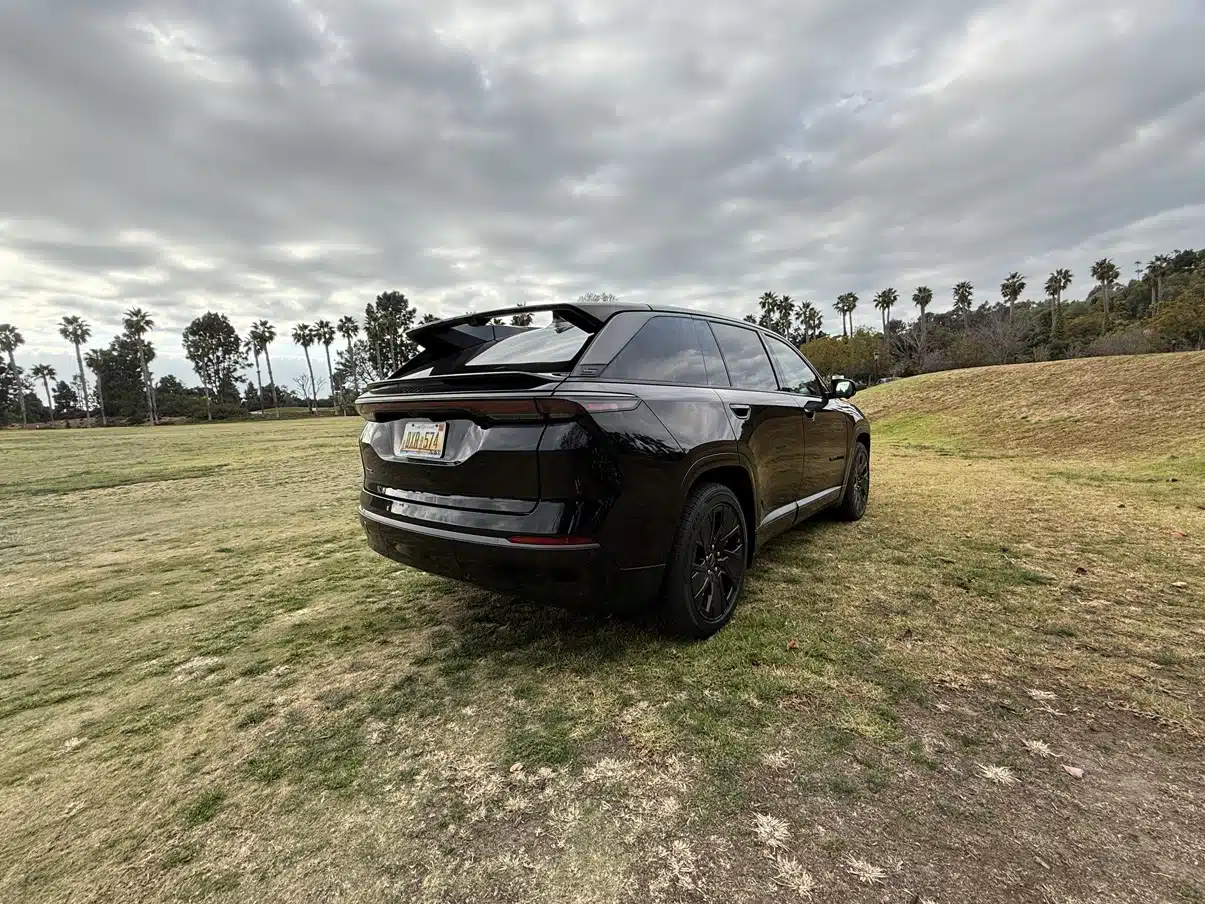 2024 jeep wagoneer s 6