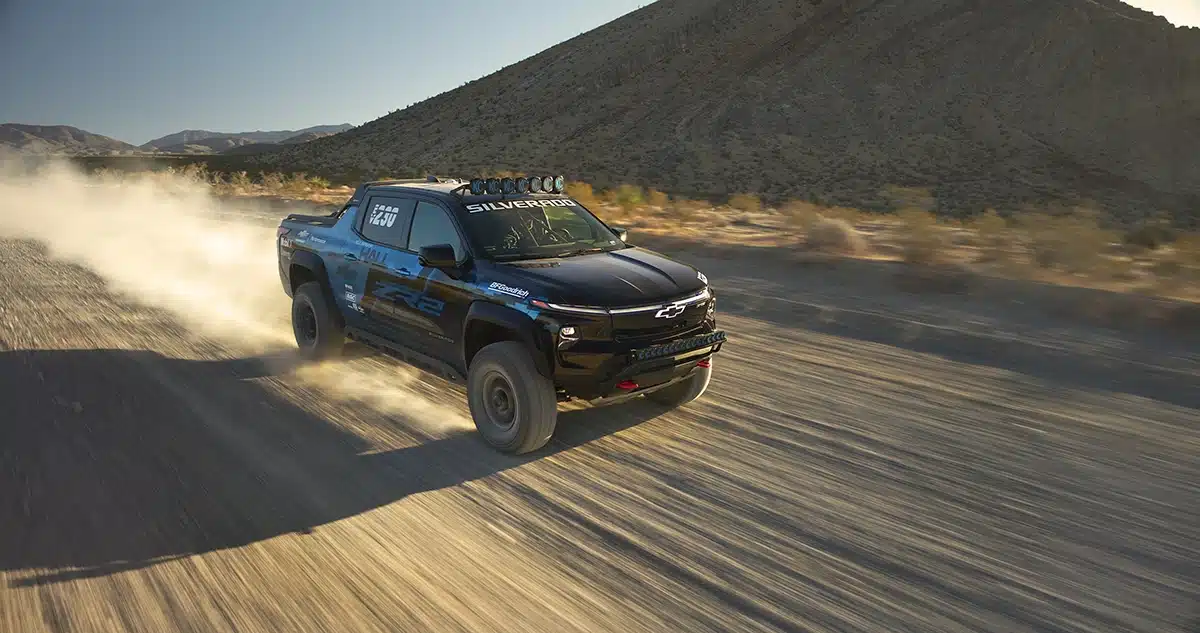 chevy silverado ev zr2 3