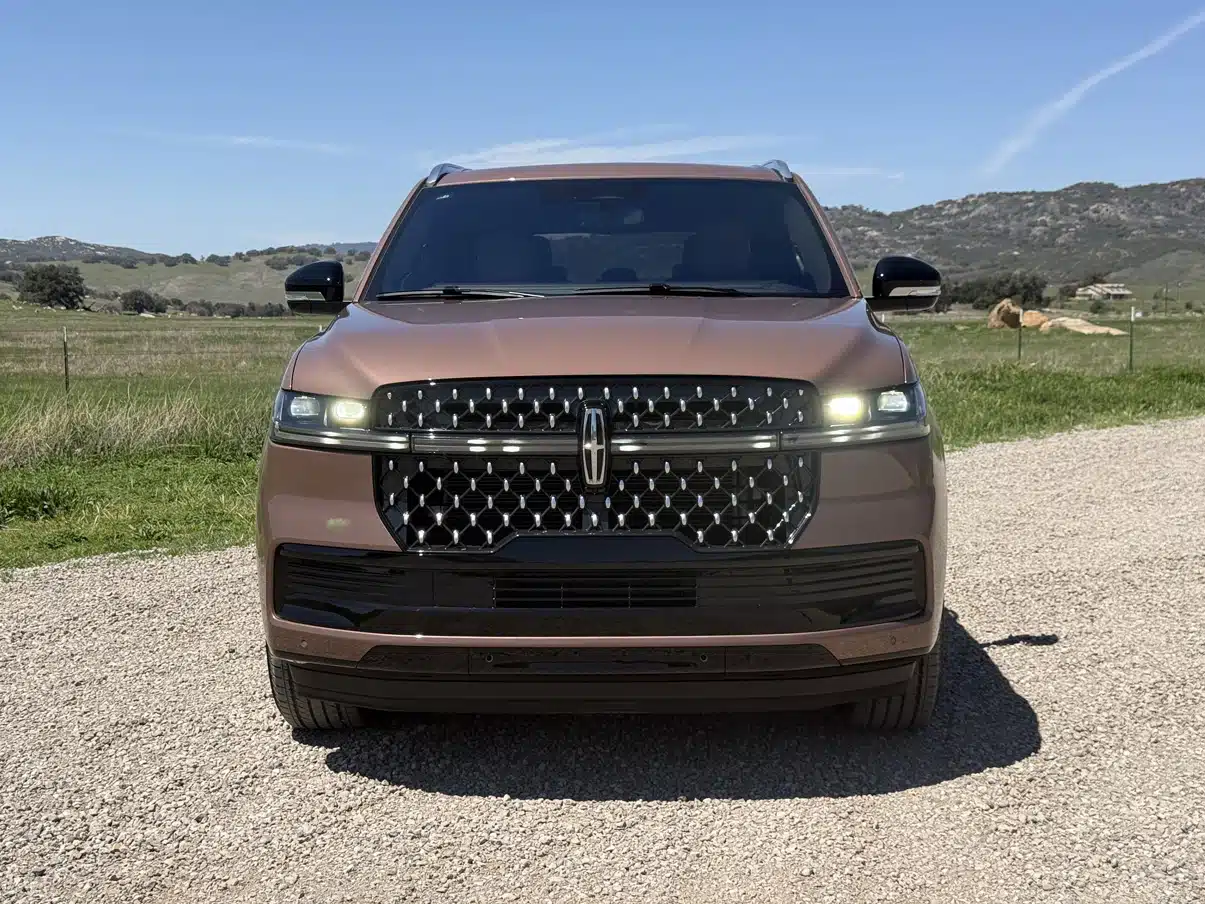 2025 lincoln navigator 1