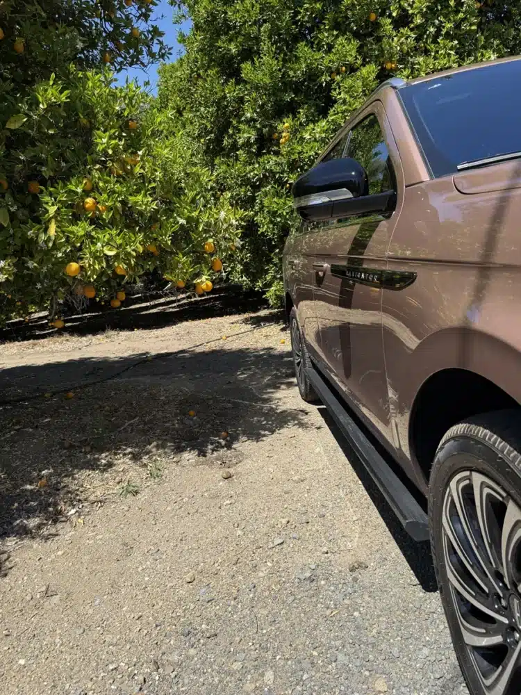 2025 lincoln navigator 14