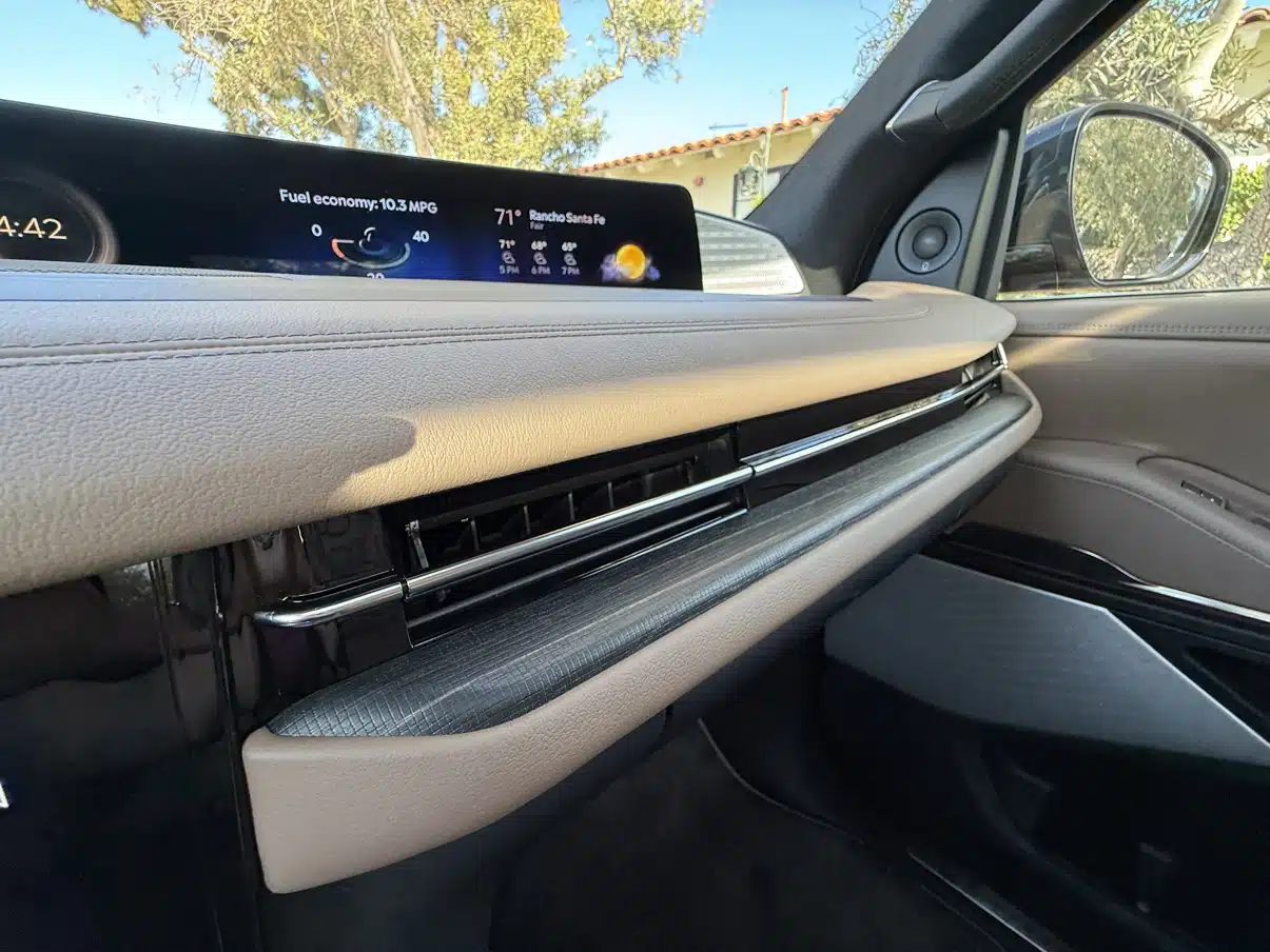 2025 lincoln navigator 18