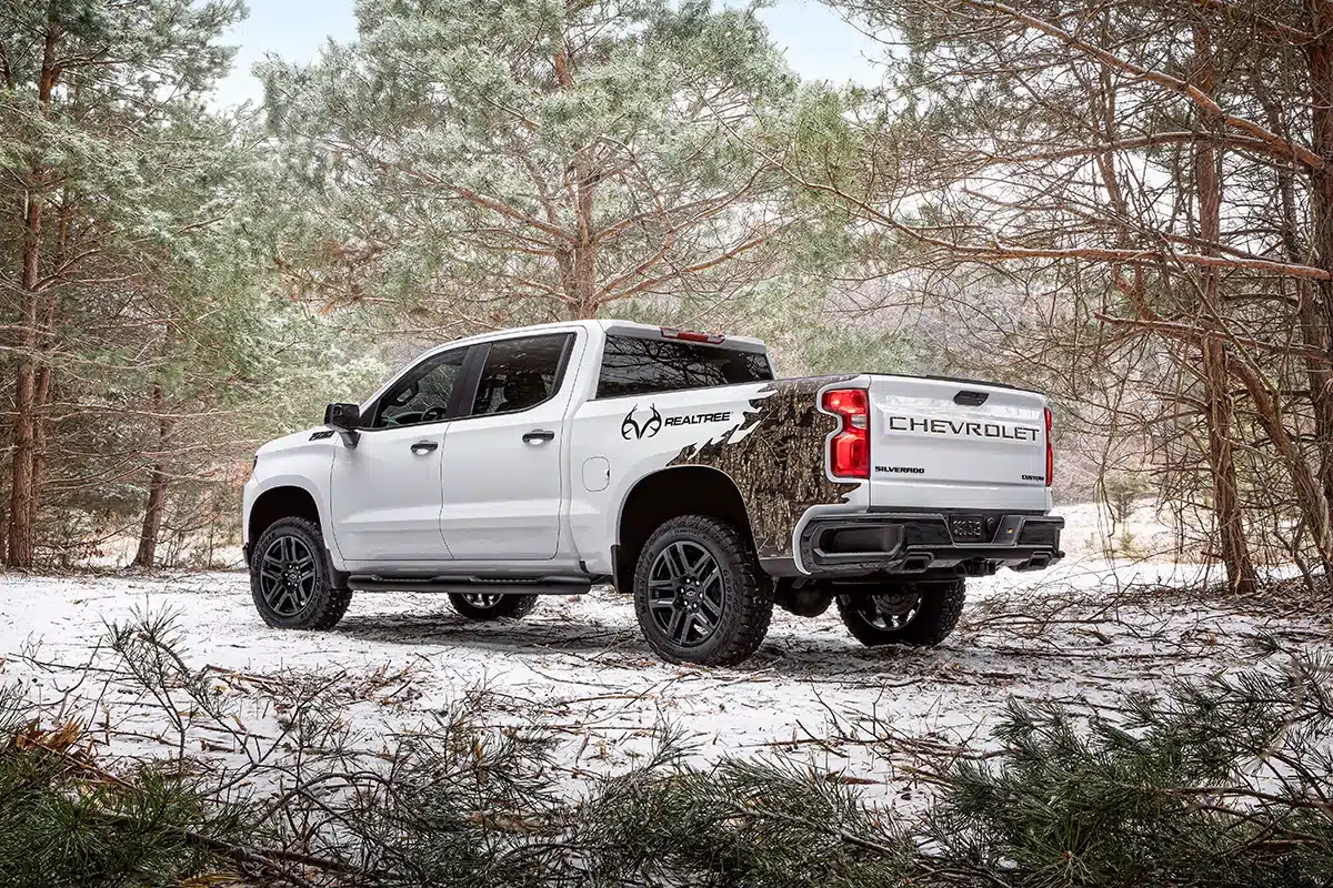 2021 chevrolet silverado realtree edition 002 copy