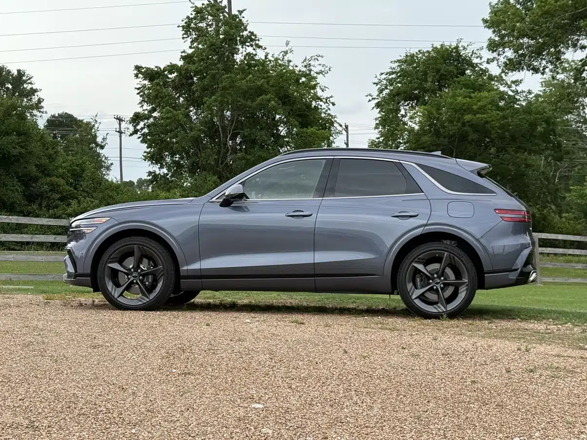2026 genesis gv70 10