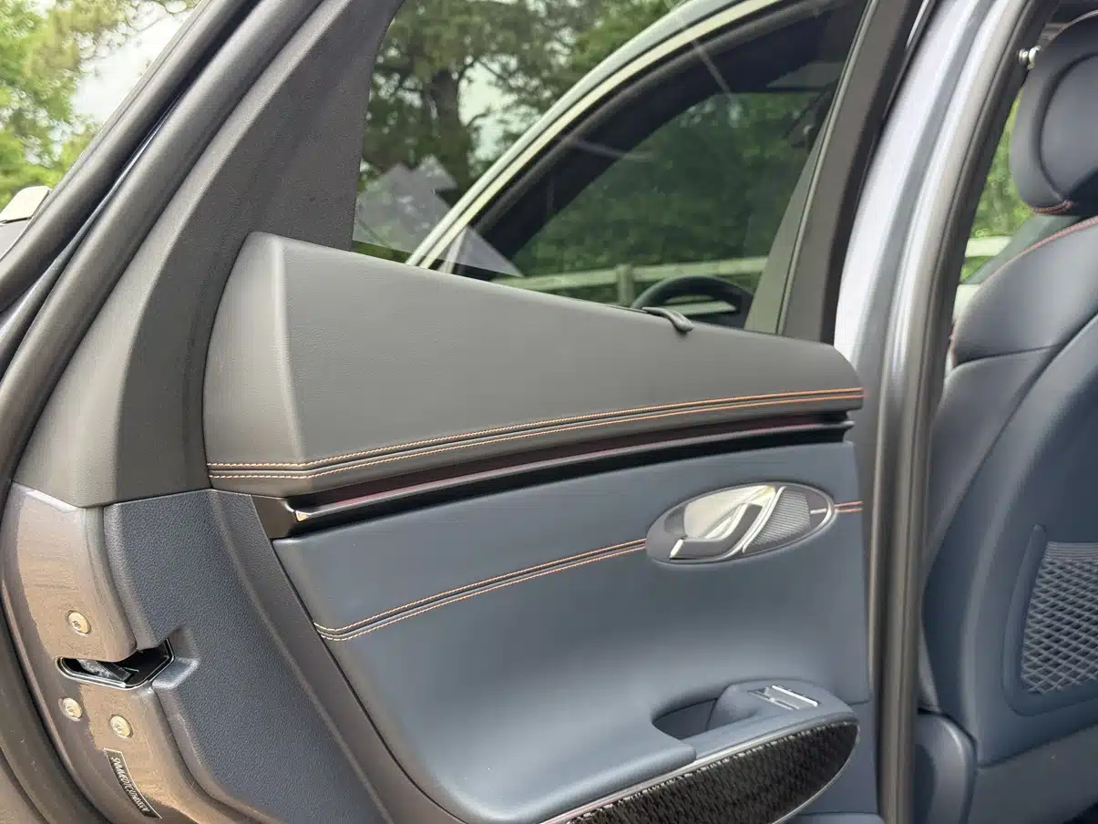 2026 genesis gv70 11