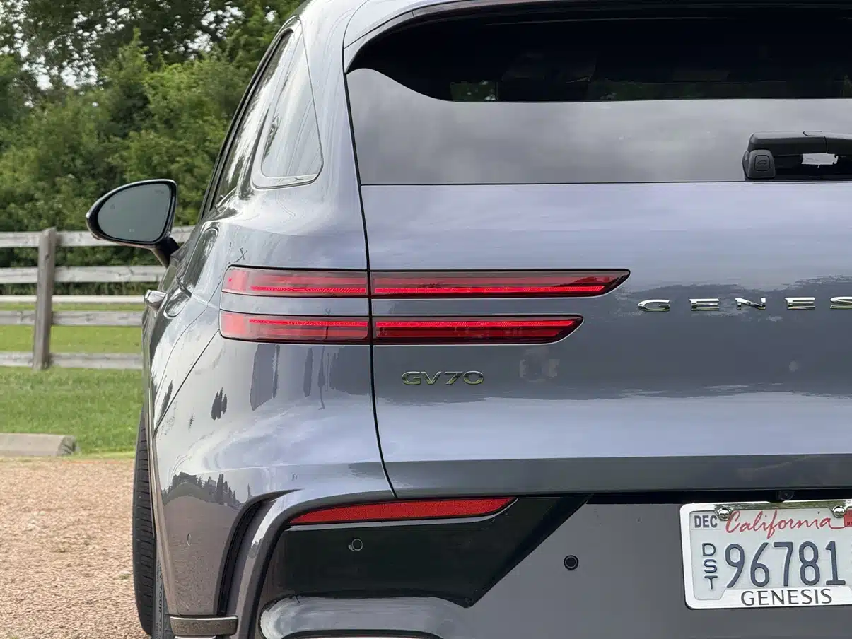 2026 genesis gv70 7