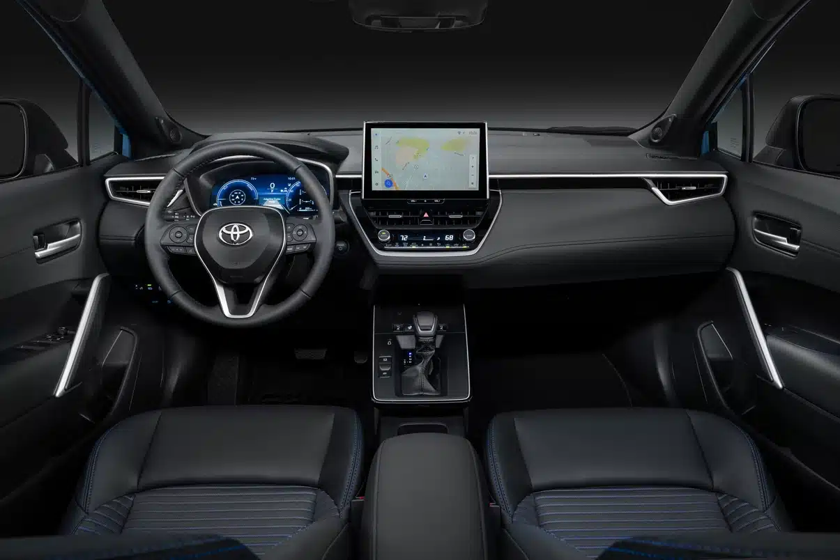 2026 toyota corolla cross xse 3