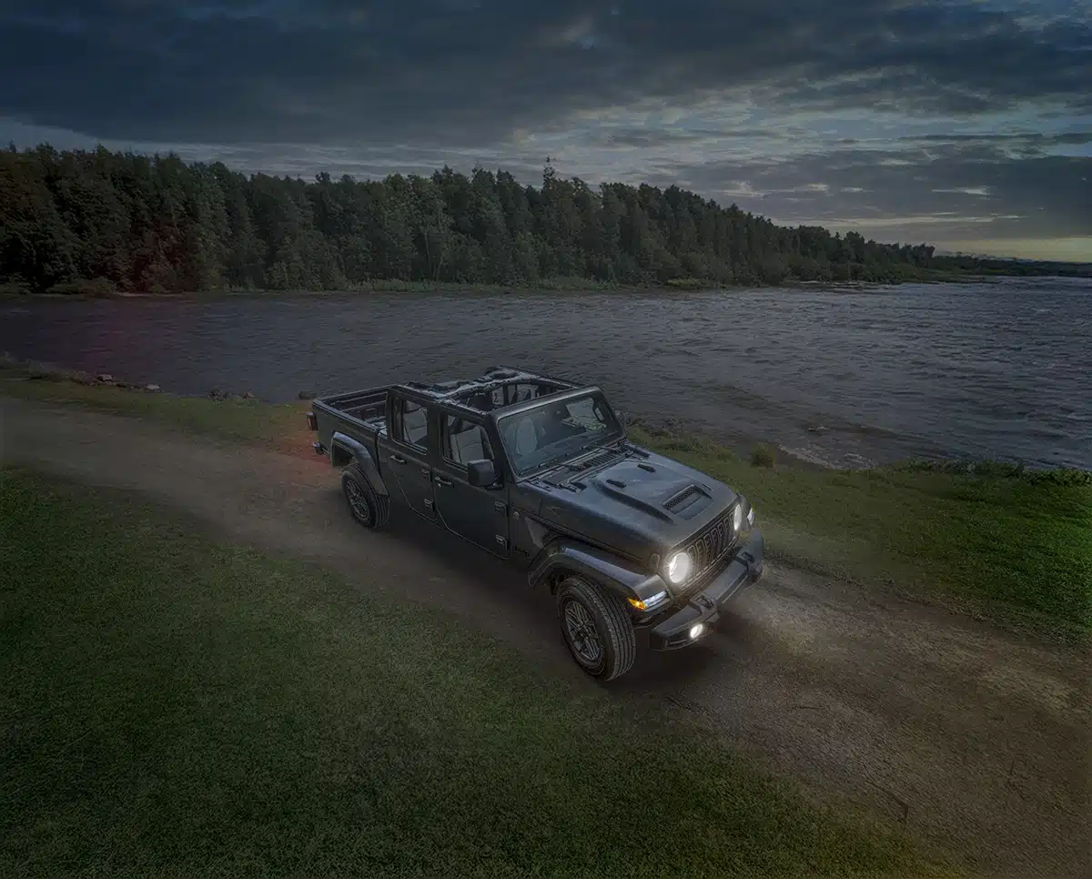 Jeep Gladiator Dark Spy