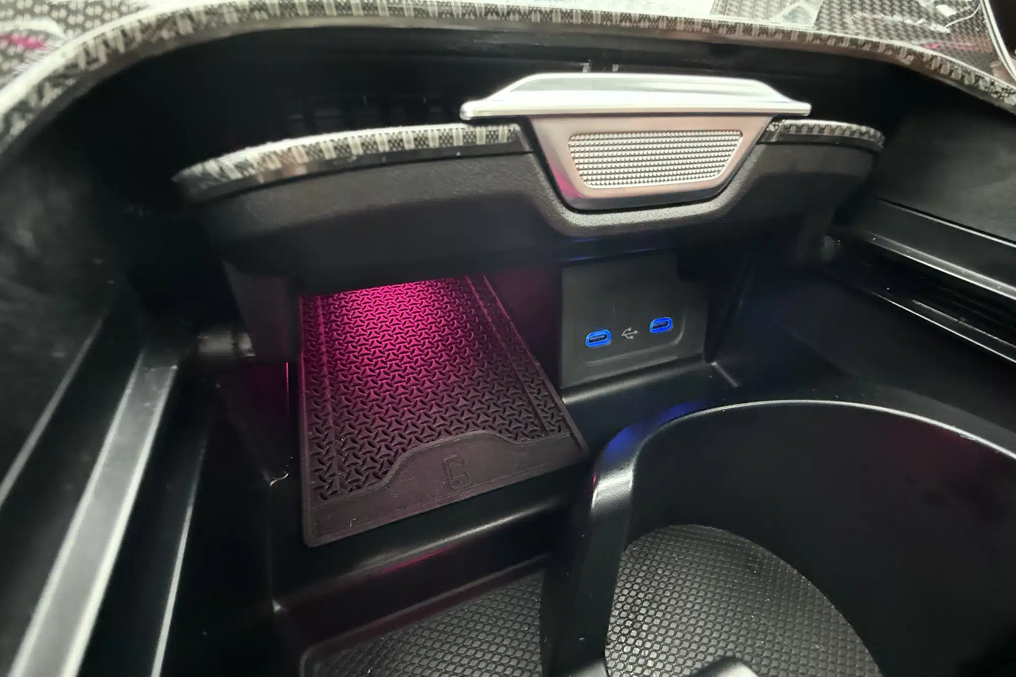 wireless phone charger