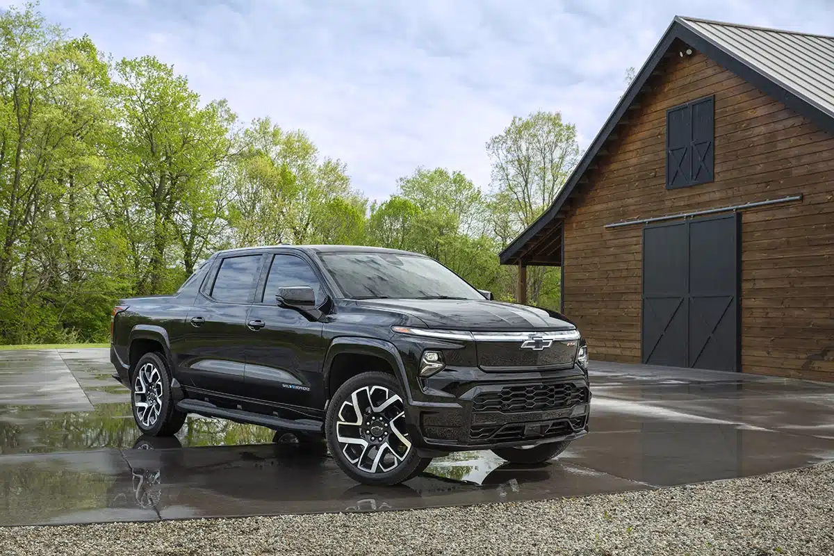 2025 full-size trucks cost $100k