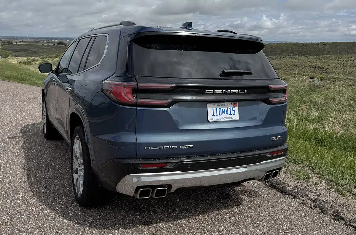 2025 GMC Acadia 4