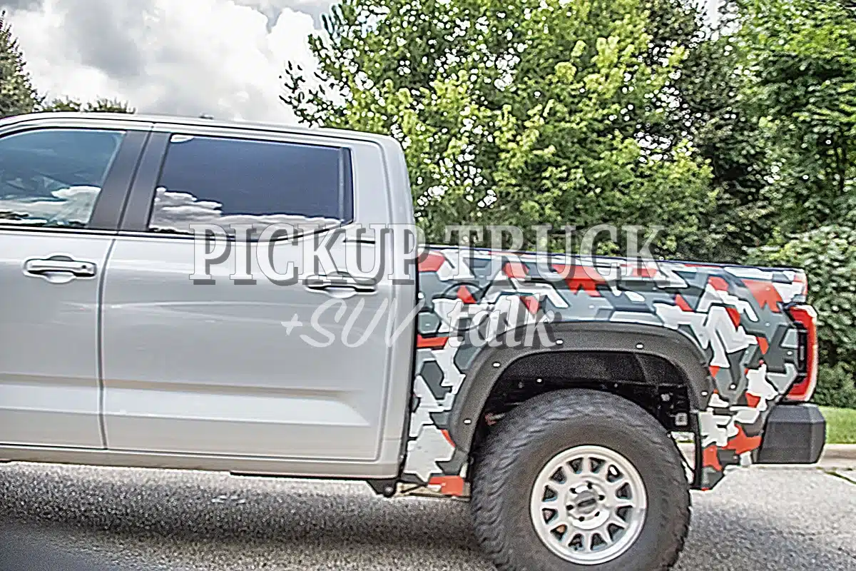 2027 Toyota Tundra Raptor fighter 4