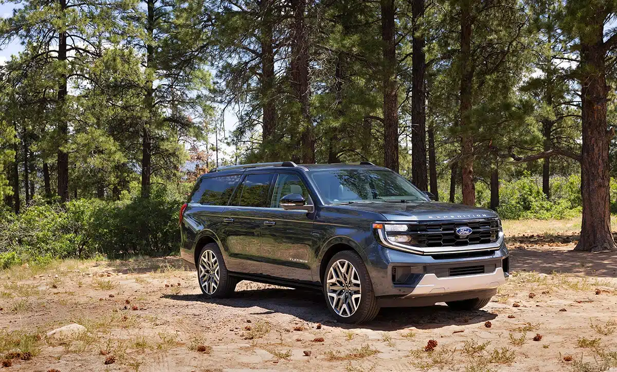 2025 Ford Expedition sales