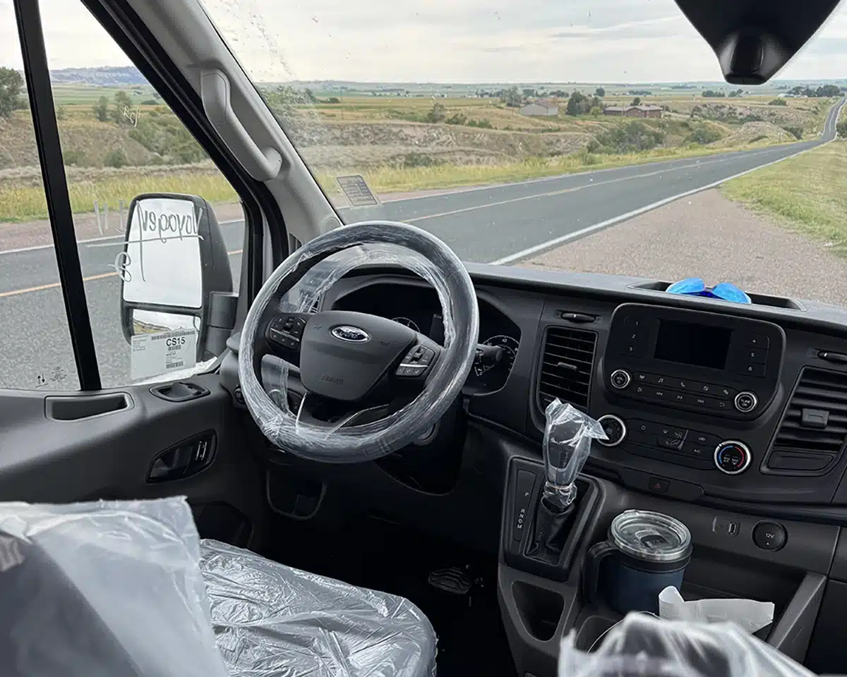 2025 Ford Transit 250 3