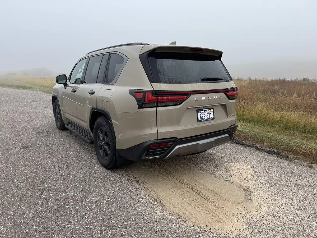 2025 Lexus LX 700h 2